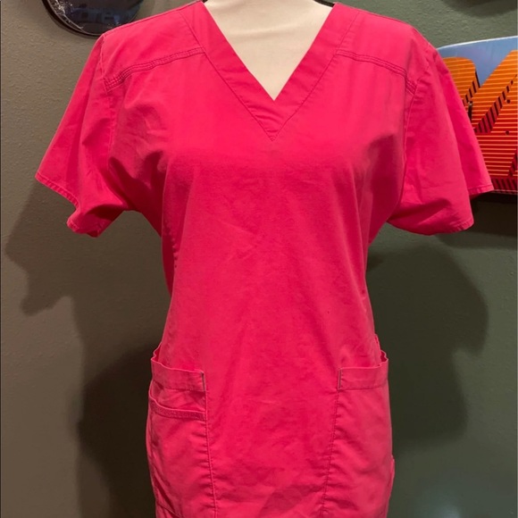 WonderWink Size Medium Pink & Gray Scrub Top Used - Picture 1 of 7